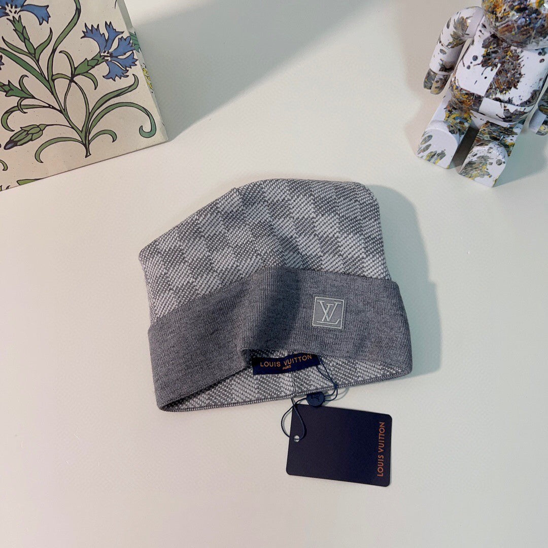 damier hat and