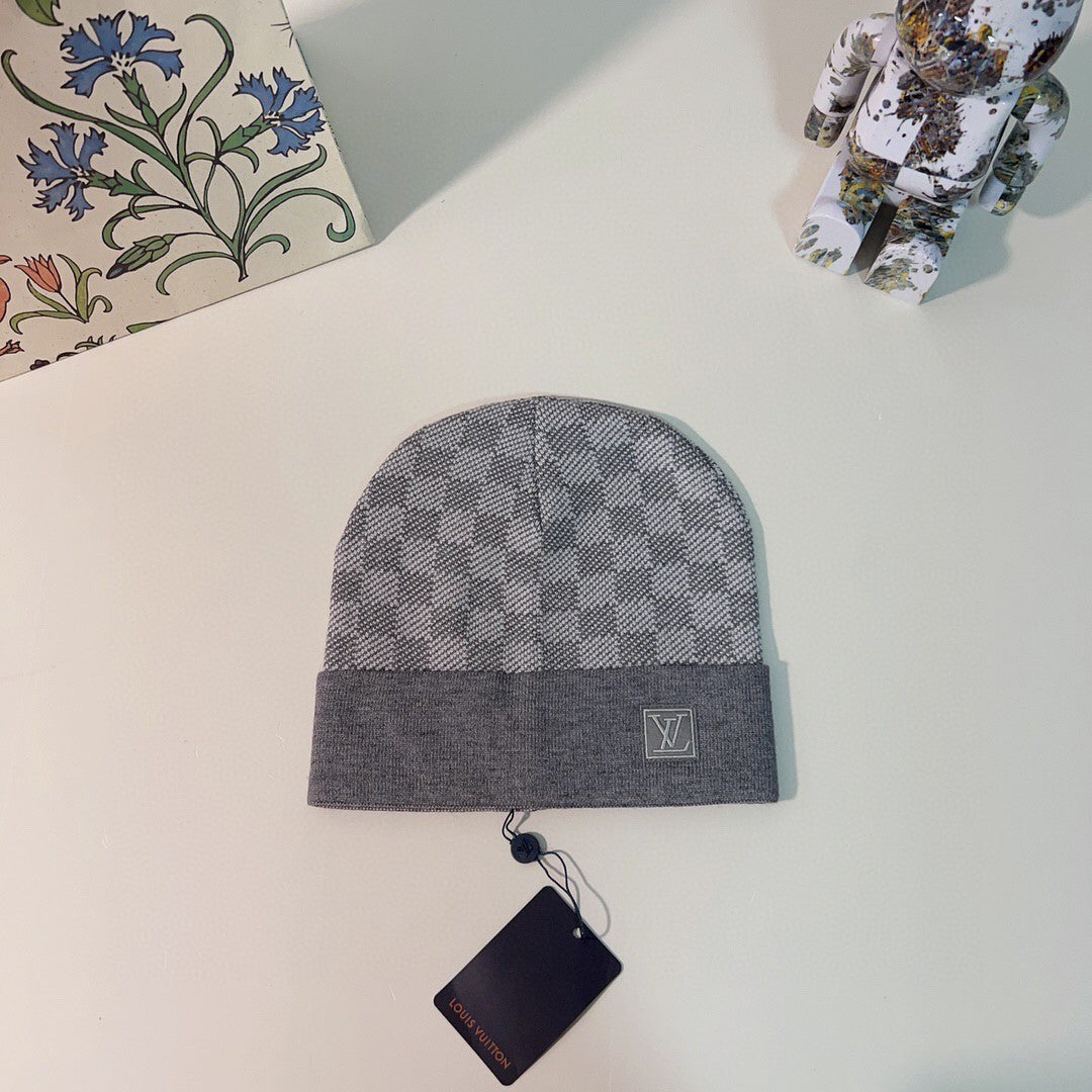 vuitton damier hat and scarf set